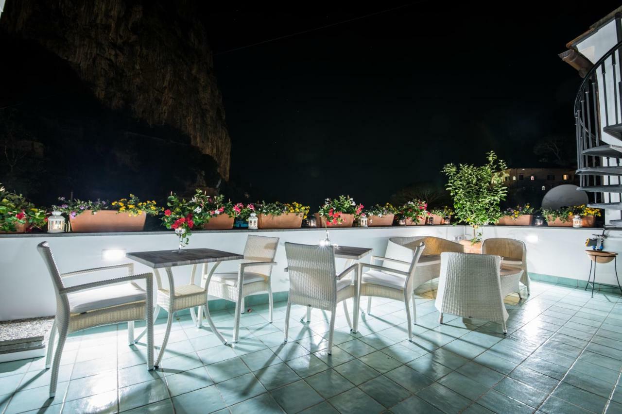 Guest house Valle D'amalfi 2*